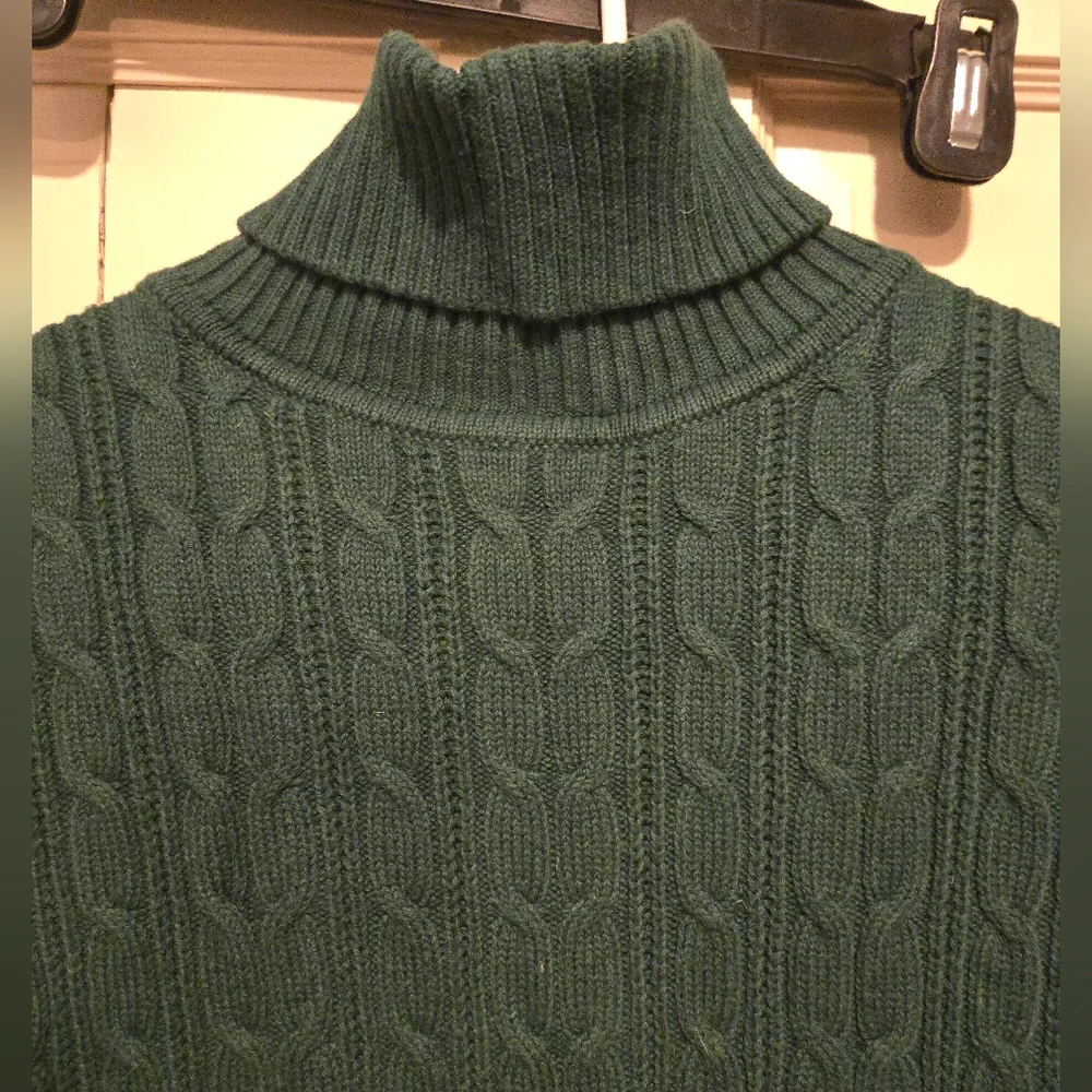 St. John's Bay Forest Green Knit Sweater - Picture 2 of 4